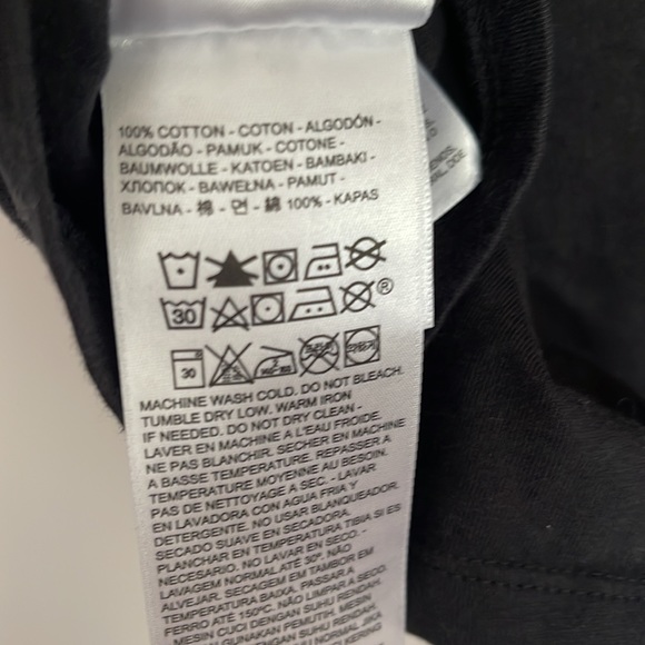 Levi’s crop t-shirt - Picture 6 of 6